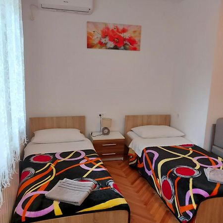 Elena Rooms Pasjak Exterior photo