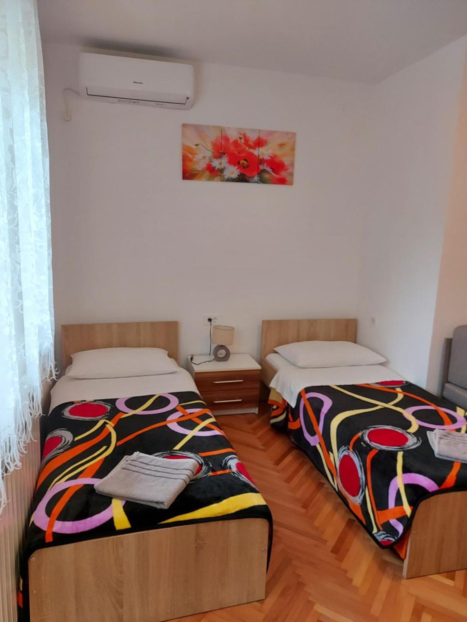 Elena Rooms Pasjak Exterior photo